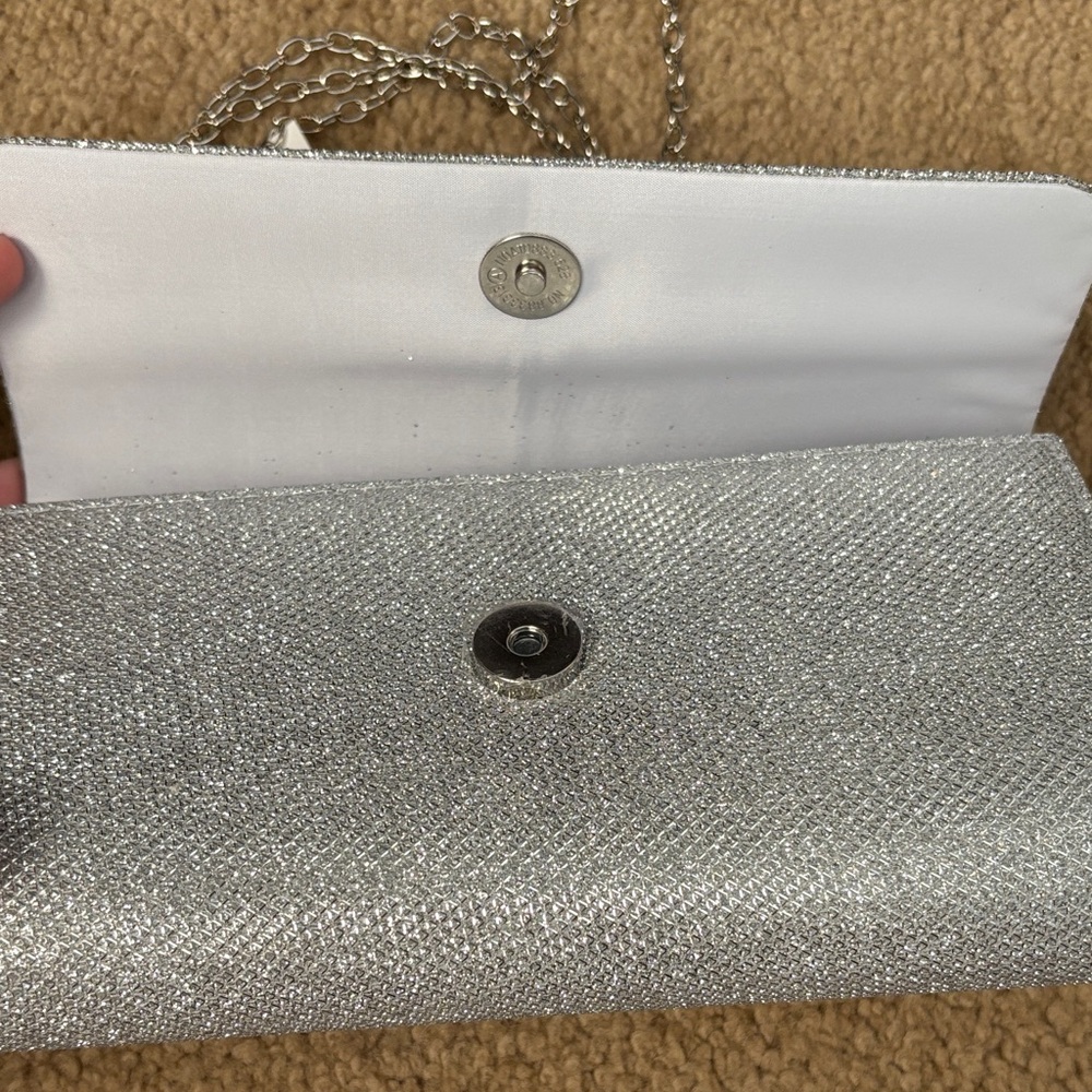 NWT Silver Sparkly Clutch w/ Silver Chain Strap - Picture 8 of 13